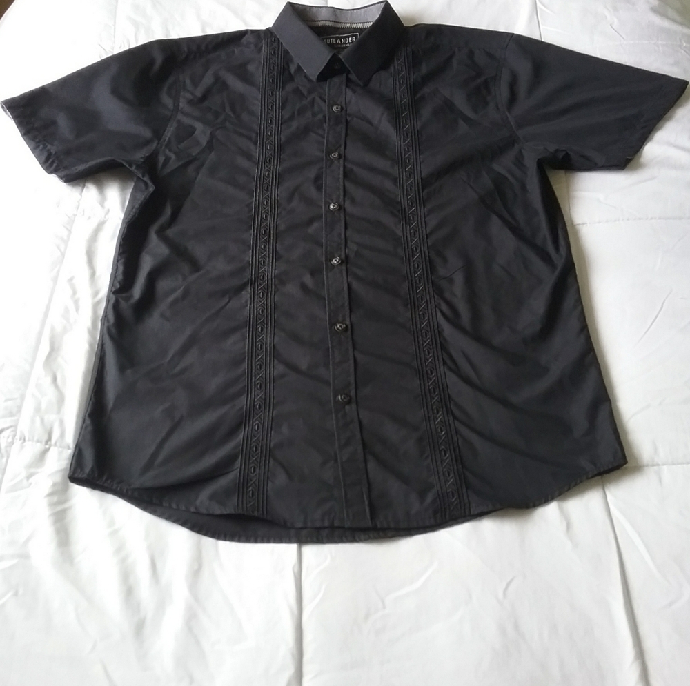 Outlander By Craft+Flow Short Sleeve Collared Shirt
